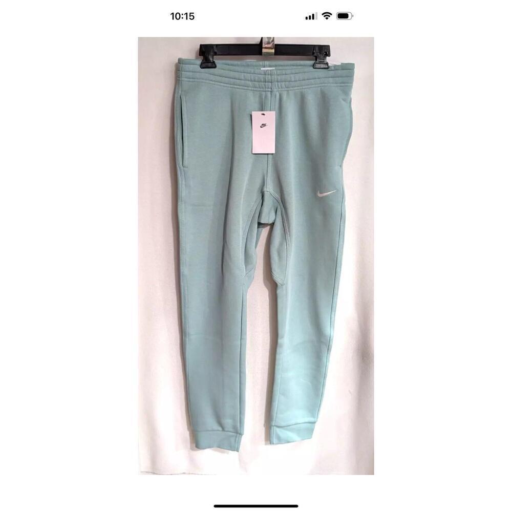 Nike Men's Sportswear Ice Jade Club Fleece Joggers Medium AN7